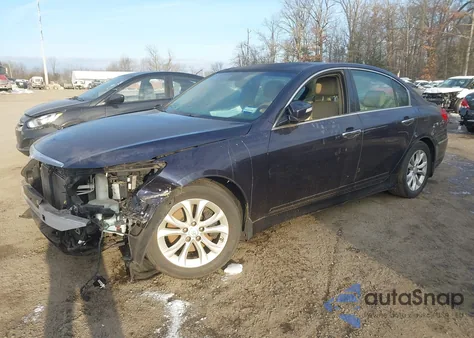 2012 Hyundai Genesis 3.8 z USA, uszkodzony, nr VIN KMHGC4DD2CU196817